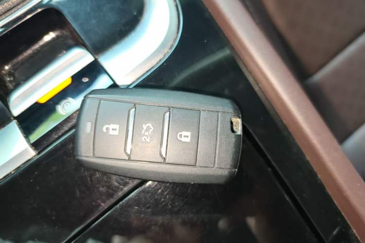 Used CHANGAN Eado 2019 High-Energy Edition 1.6L GDI Manual Lingfeng Model China VI Standard Vehicle Key