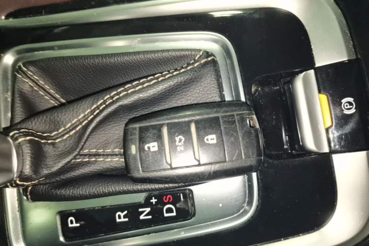 Used CHANGAN Eado 2019 High-Energy Edition 1.6L GDI Automatic Zhenfeng Model China VI Standard Vehicle Key
