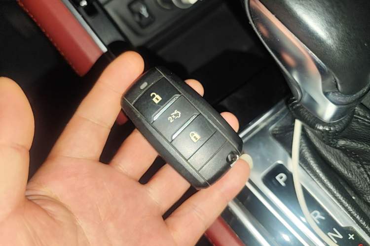Used CHANGAN Eado 2019 Blue Whale Edition 280T GDI DCT Light-Speed Model Vehicle Key