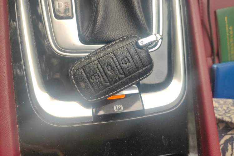 Used CHANGAN Eado 2019 Blue Whale Edition 280T GDI DCT High-Speed Model Vehicle Key