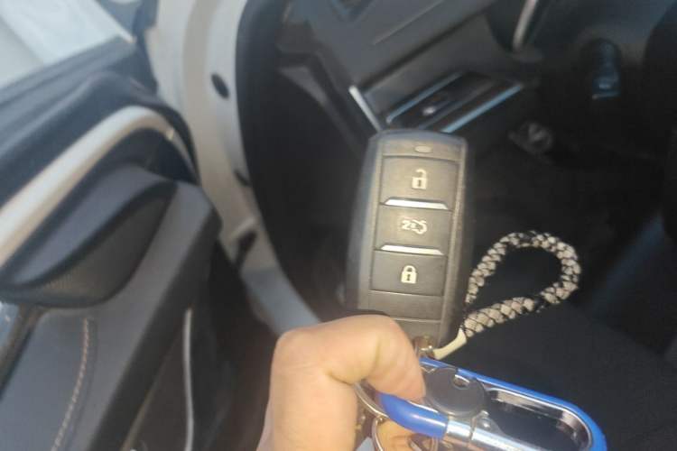 Used CHANGAN Eado 2019 High-Energy Edition 1.6L GDI Manual Pioneer Model China VI Standard Vehicle Key
