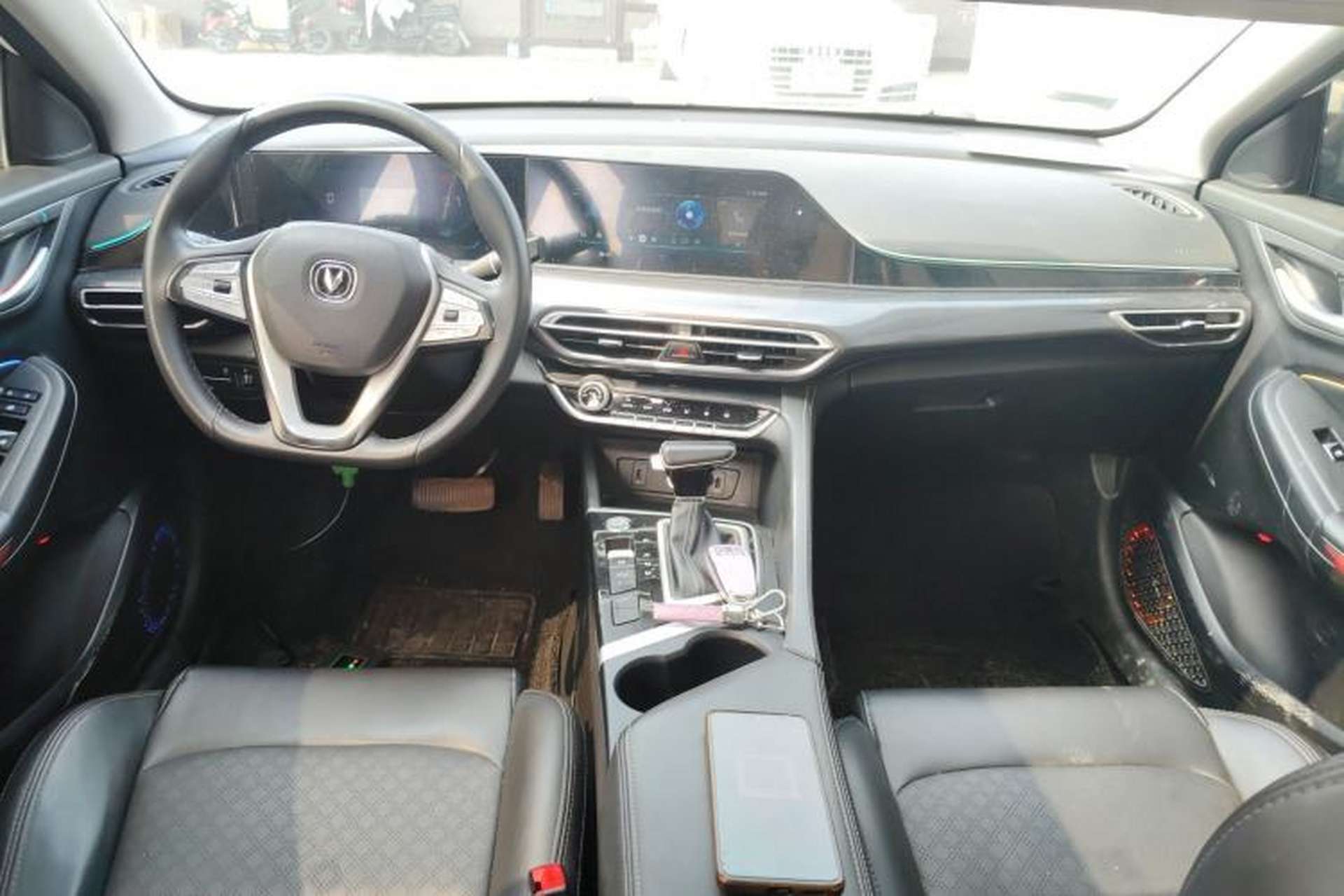 Used CHANGAN Eado 2020 PLUS Blue Whale NE 1.4T GDI DCT Prestige Model Center Console