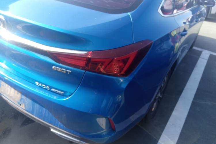Used CHANGAN Eado 2020 PLUS Blue Whale NE 1.4T GDI DCT Prestige Model Exterior 6