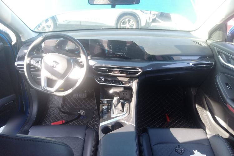 Used CHANGAN Eado 2020 PLUS Blue Whale NE 1.4T GDI DCT Prestige Model Interior 2