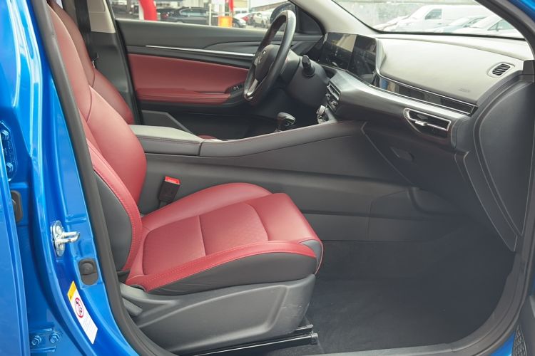 Used CHANGAN Eado 2020 PLUS Blue Whale NE 1.4T GDI DCT Flagship Model Right Front Seat