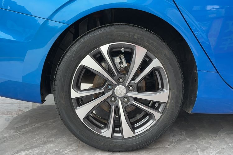 Used CHANGAN Eado 2020 PLUS Blue Whale NE 1.4T GDI DCT Flagship Model Right Rear Wheel Hub