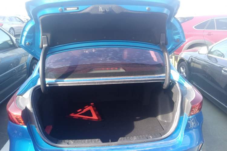 Used CHANGAN Eado 2020 PLUS Blue Whale NE 1.4T GDI DCT Prestige Model Trunk