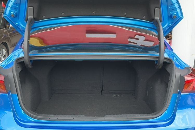 Used CHANGAN Eado 2020 PLUS Blue Whale NE 1.4T GDI DCT Flagship Model Trunk