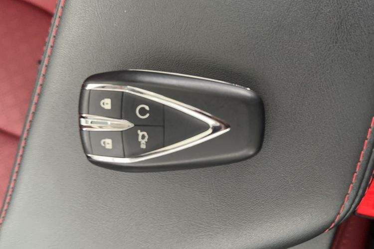 Used CHANGAN Eado 2020 PLUS Blue Whale NE 1.4T GDI DCT Flagship Model Vehicle Key