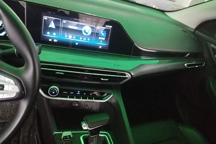 Used CHANGAN Eado 2020 PLUS Blue Whale NE 1.4T GDI DCT Prestige Model Audio And AC Panel