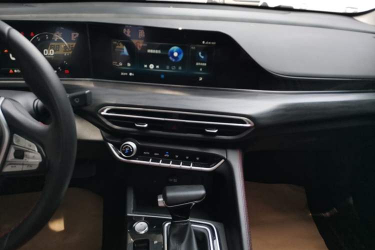 Used CHANGAN Eado 2020 PLUS Blue Whale NE 1.4T GDI DCT Flagship Model Audio And AC Panel