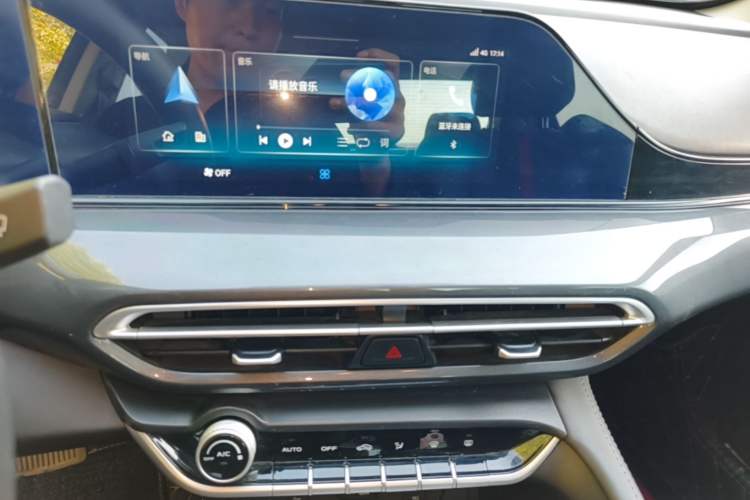 Used CHANGAN Eado 2020 PLUS Blue Whale NE 1.4T GDI DCT Prestige Model Audio And AC Panel