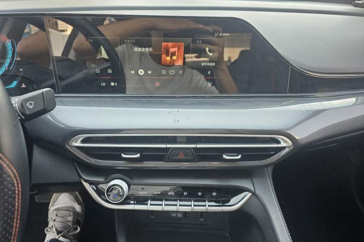 Used CHANGAN Eado 2020 PLUS Blue Whale NE 1.4T GDI DCT Prestige Model Audio And AC Panel