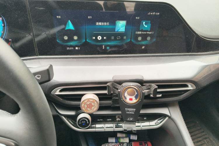 Used CHANGAN Eado 2020 PLUS Blue Whale NE 1.4T GDI DCT Prestige Model Audio And AC Panel