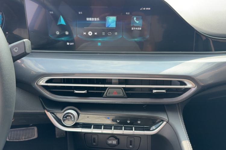Used CHANGAN Eado 2020 PLUS Blue Whale NE 1.4T GDI DCT Prestige Model Audio And AC Panel