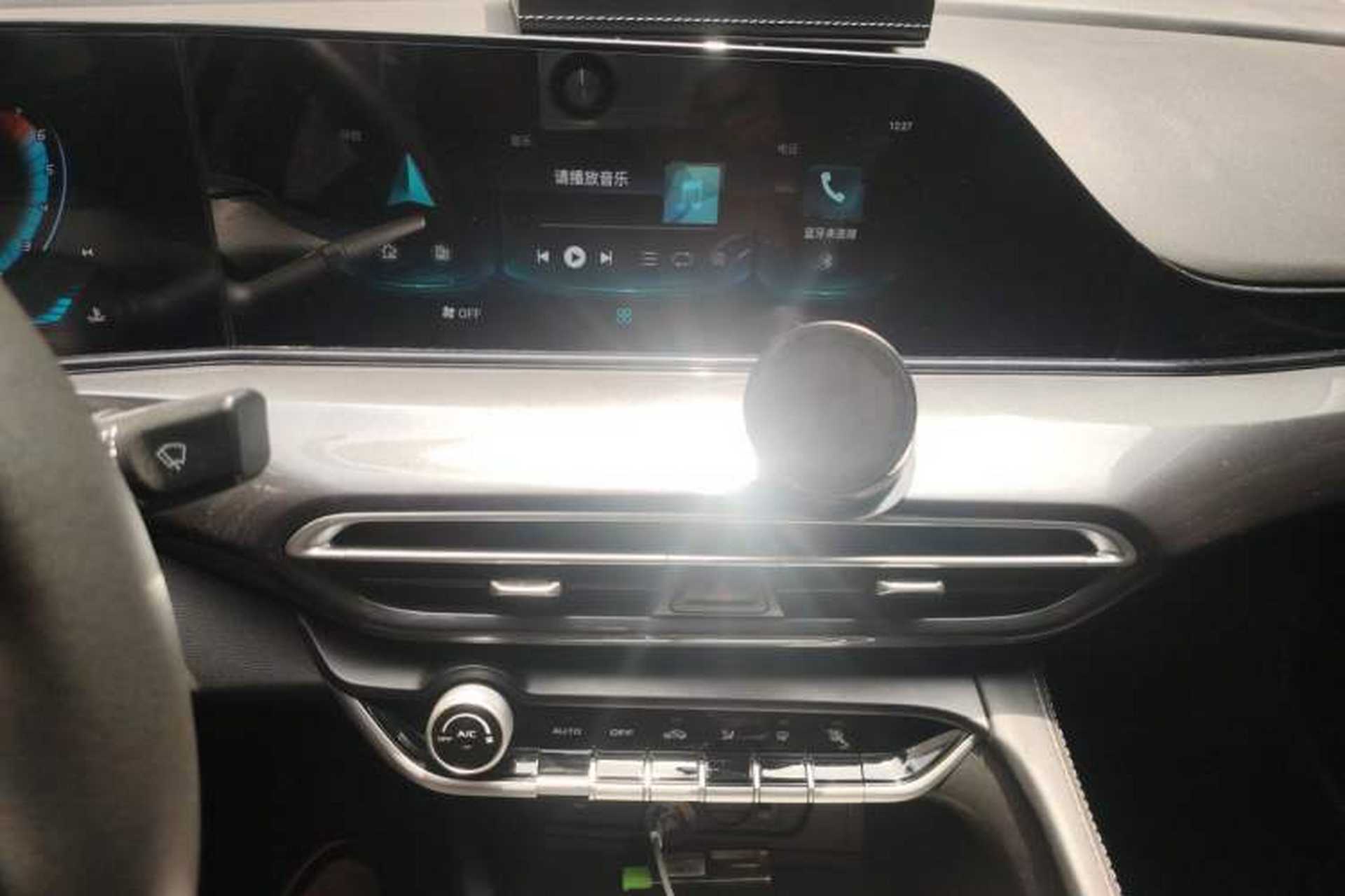 Used CHANGAN Eado 2020 PLUS 1.6L GDI Automatic Luxury Model Audio And AC Panel