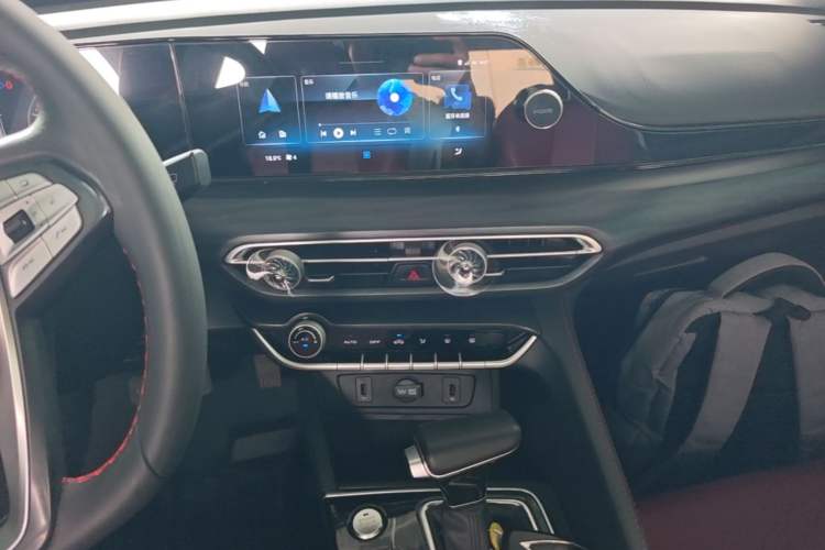 Used CHANGAN Eado 2020 PLUS Blue Whale NE 1.4T GDI DCT Flagship Model Audio And AC Panel