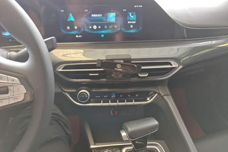 Used CHANGAN Eado 2020 PLUS Blue Whale NE 1.4T GDI DCT Prestige Model Audio And AC Panel