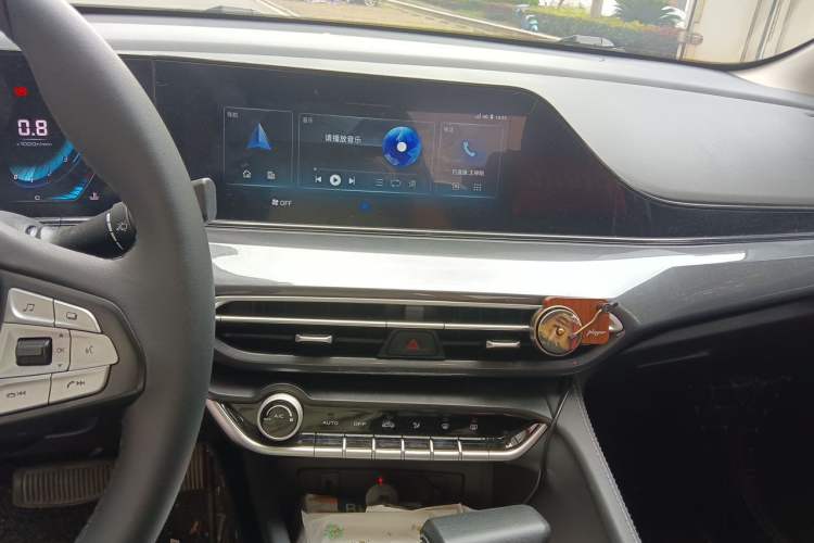 Used CHANGAN Eado 2020 PLUS Blue Whale NE 1.4T GDI DCT Prestige Model Audio And AC Panel