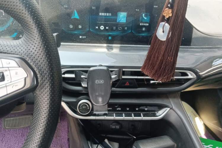 Used CHANGAN Eado 2020 PLUS 1.6L GDI Automatic Luxury Model Audio And AC Panel