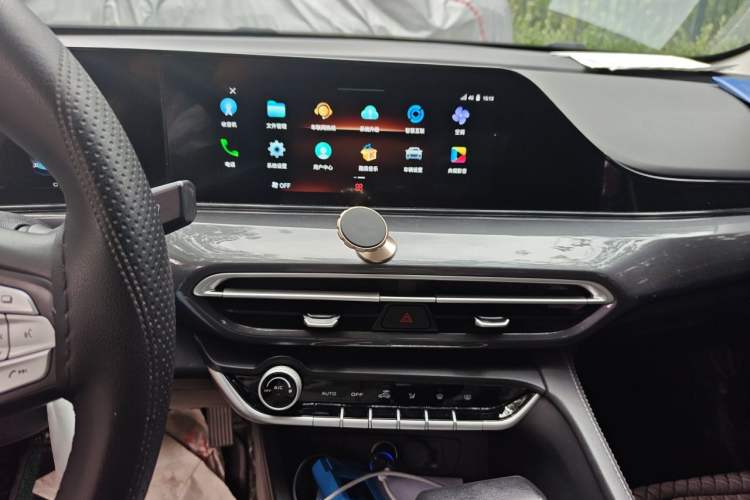 Used CHANGAN Eado 2020 PLUS Blue Whale NE 1.4T GDI DCT Prestige Model Audio And AC Panel