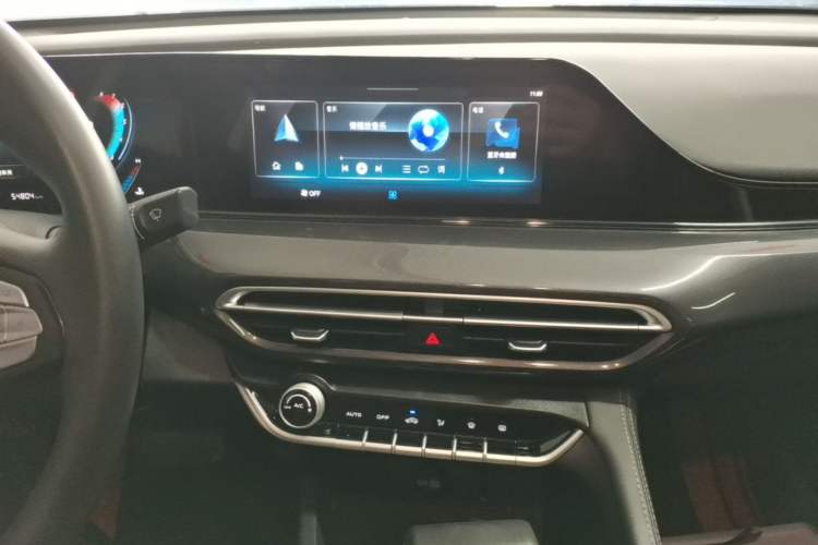 Used CHANGAN Eado 2020 PLUS 1.6L GDI Automatic Luxury Model Audio And AC Panel