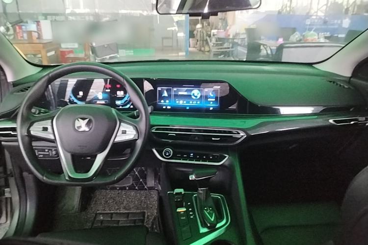 Used CHANGAN Eado 2020 PLUS Blue Whale NE 1.4T GDI DCT Prestige Model Center Console