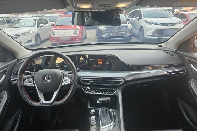 Used CHANGAN Eado 2020 PLUS Blue Whale NE 1.4T GDI DCT Prestige Model Center Console