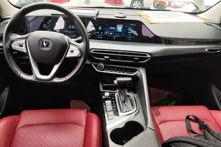 Used CHANGAN Eado 2020 PLUS Blue Whale NE 1.4T GDI DCT Flagship Model Center Console
