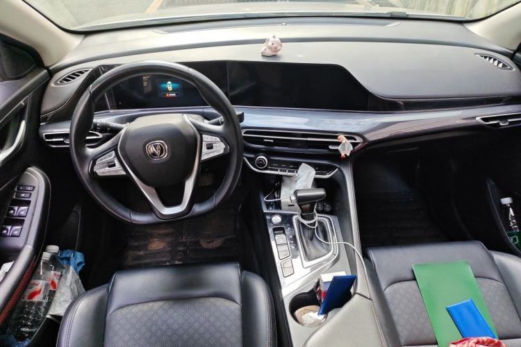 Used CHANGAN Eado 2020 PLUS Blue Whale NE 1.4T GDI DCT Prestige Model Center Console