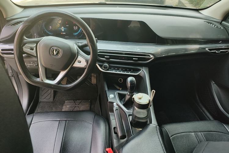 Used CHANGAN Eado 2020 PLUS 1.6L GDI Manual Luxury Model Center Console