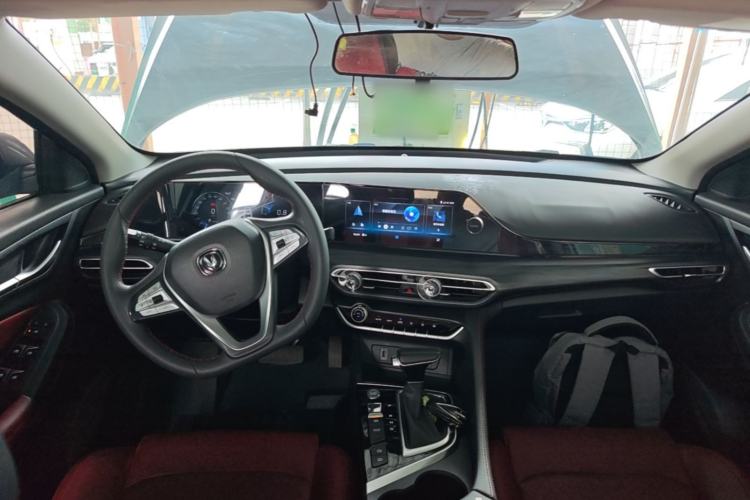Used CHANGAN Eado 2020 PLUS Blue Whale NE 1.4T GDI DCT Flagship Model Center Console