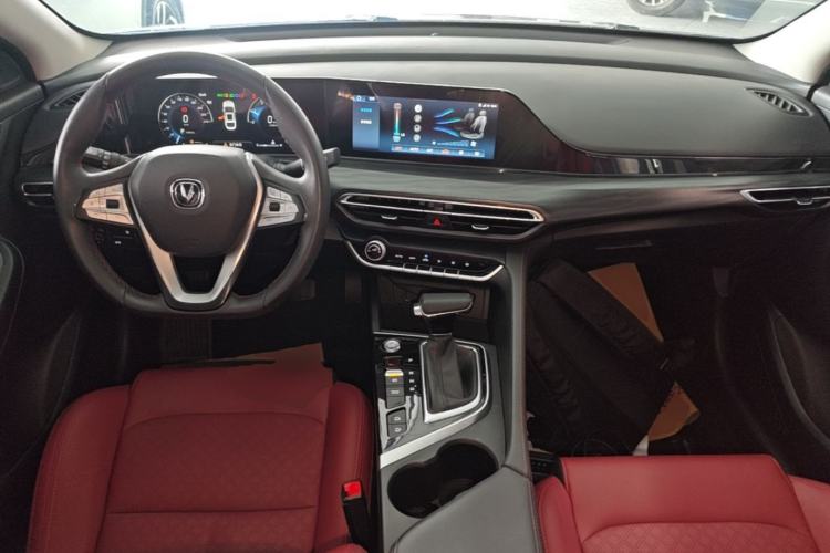 Used CHANGAN Eado 2020 PLUS Blue Whale NE 1.4T GDI DCT Flagship Model Center Console