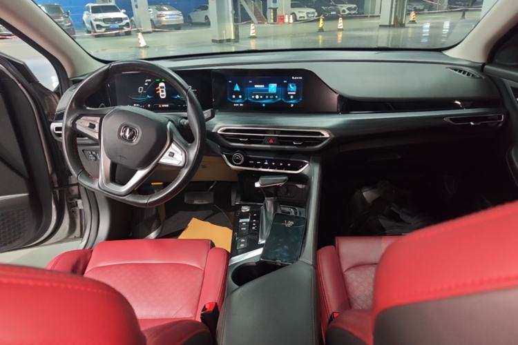 Used CHANGAN Eado 2020 PLUS Blue Whale NE 1.4T GDI DCT Flagship Model Center Console
