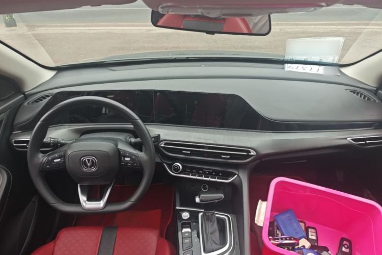 Used CHANGAN Eado 2020 PLUS Blue Whale NE 1.4T GDI DCT Prestige Model Center Console