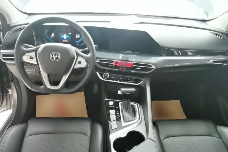 Used CHANGAN Eado 2020 PLUS Blue Whale NE 1.4T GDI DCT Prestige Model Center Console