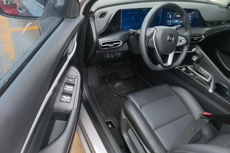 Used CHANGAN Eado 2020 PLUS Blue Whale NE 1.4T GDI DCT Prestige Model Driver Seat