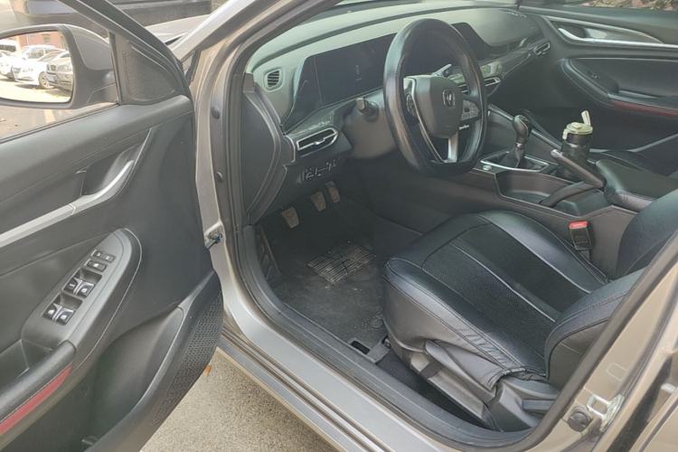 Used CHANGAN Eado 2020 PLUS 1.6L GDI Manual Luxury Model Driver Seat