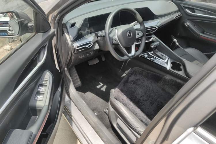 Used CHANGAN Eado 2020 PLUS Blue Whale NE 1.4T GDI DCT Prestige Model Driver Seat