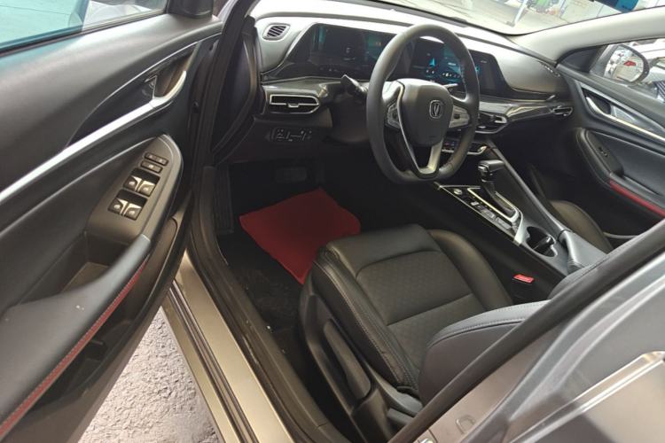 Used CHANGAN Eado 2020 PLUS Blue Whale NE 1.4T GDI DCT Prestige Model Driver Seat