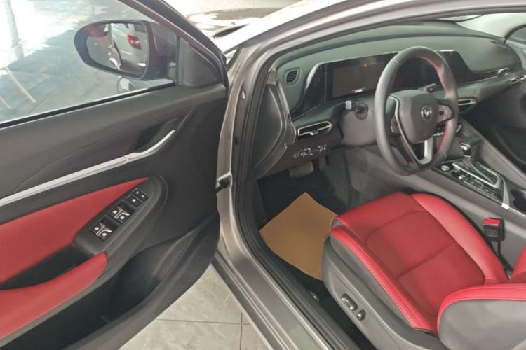 Used CHANGAN Eado 2020 PLUS Blue Whale NE 1.4T GDI DCT Flagship Model Driver Seat