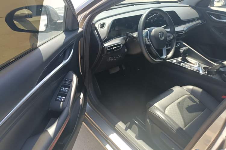 Used CHANGAN Eado 2020 PLUS Blue Whale NE 1.4T GDI DCT Prestige Model Driver Seat