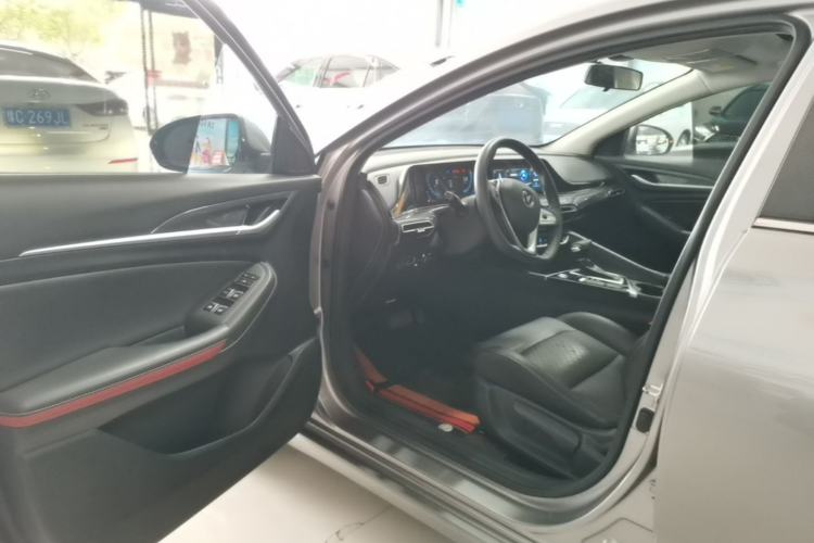 Used CHANGAN Eado 2020 PLUS 1.6L GDI Automatic Luxury Model Driver Seat
