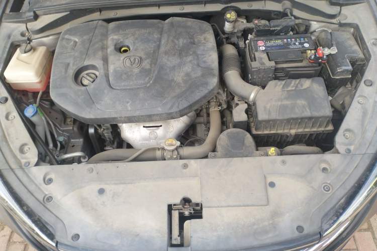 Used CHANGAN Eado 2020 PLUS 1.6L GDI Manual Luxury Model Engine Bay