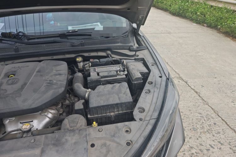 Used CHANGAN Eado 2020 PLUS Million Edition 1.6L GDI CVT Luxury Model Engine Bay Left