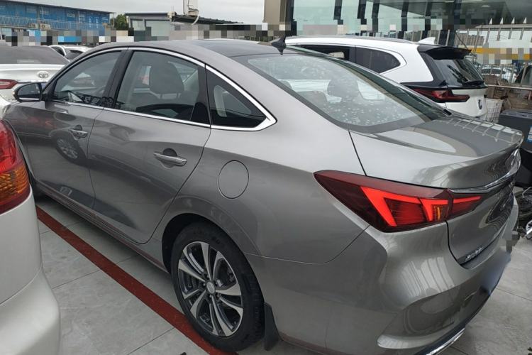 Used CHANGAN Eado 2020 PLUS Blue Whale NE 1.4T GDI DCT Flagship Model Exterior 2