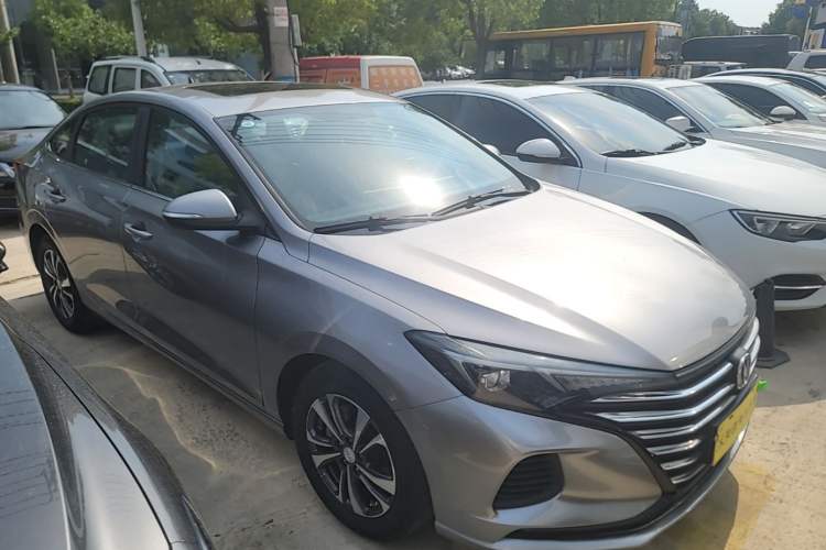 Used CHANGAN Eado 2020 PLUS 1.6L GDI Manual Luxury Model Front Right 45 Deg