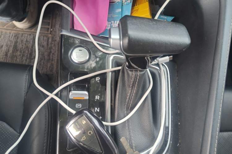 Used CHANGAN Eado 2020 PLUS Blue Whale NE 1.4T GDI DCT Prestige Model Gear Lever