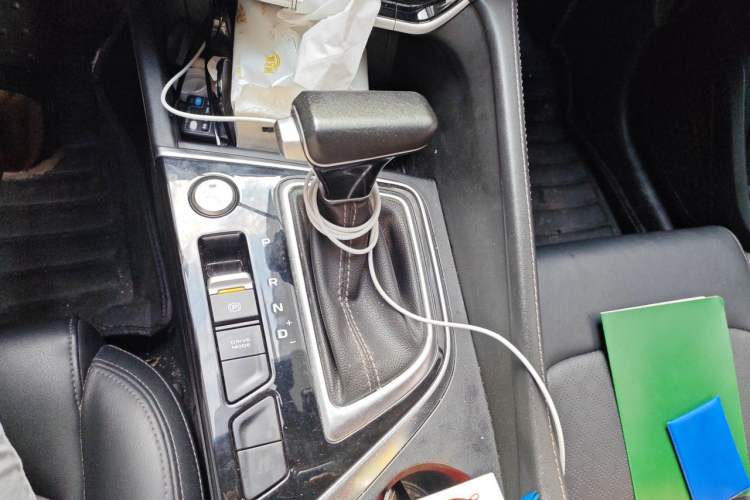 Used CHANGAN Eado 2020 PLUS Blue Whale NE 1.4T GDI DCT Prestige Model Gear Lever