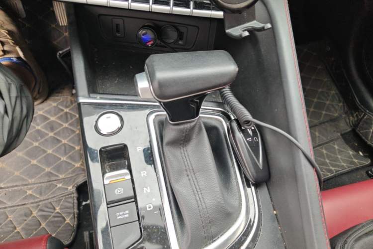 Used CHANGAN Eado 2020 PLUS Blue Whale NE 1.4T GDI DCT Flagship Model Gear Lever